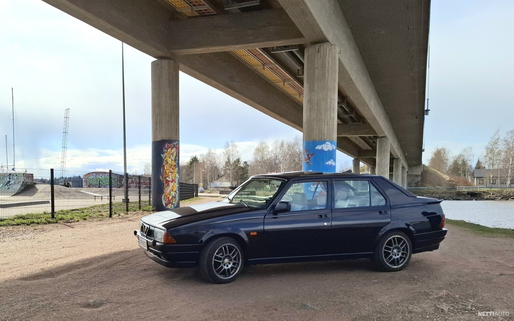 3 / 21