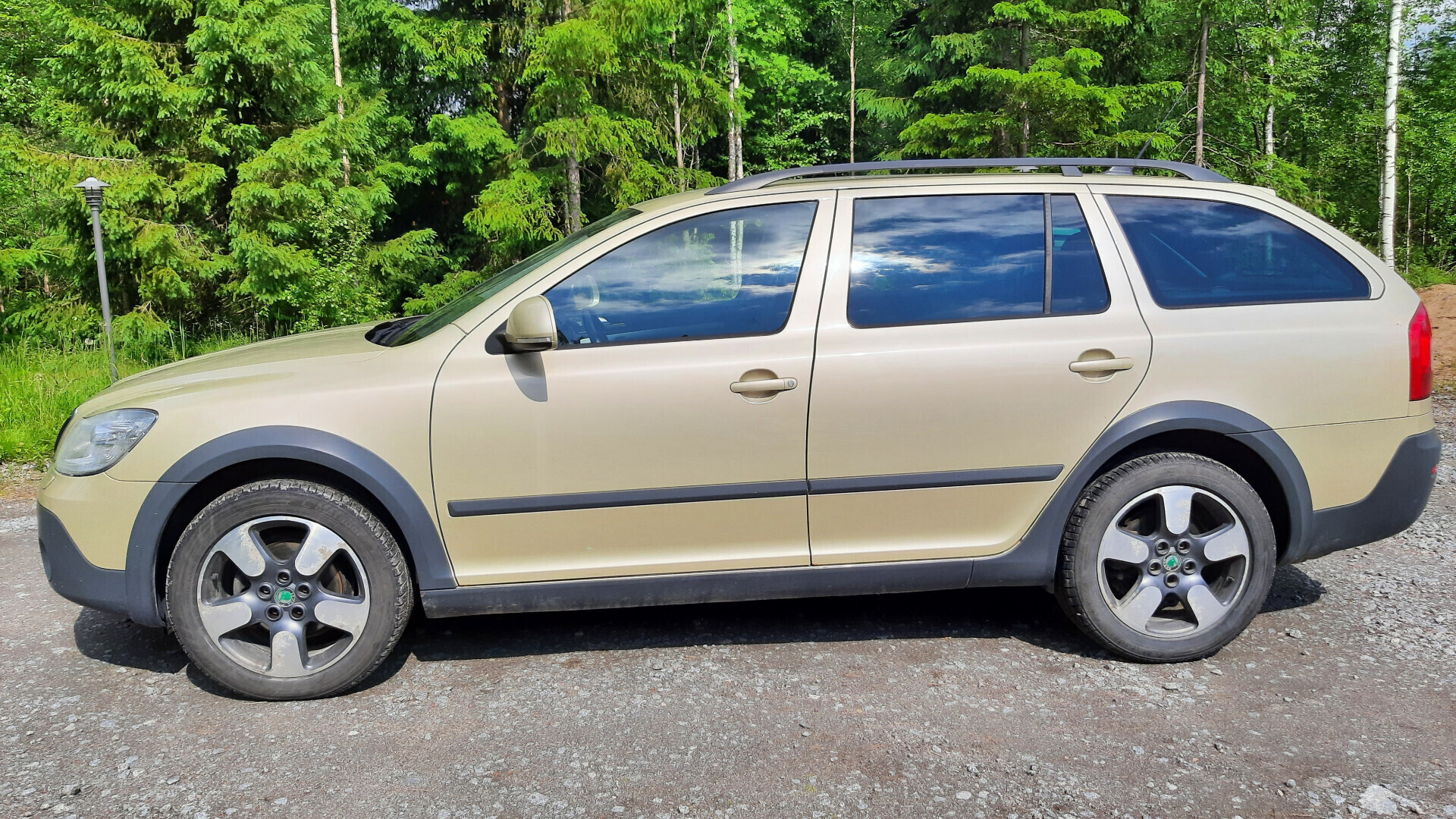 Skoda Octavia 2012, photo 2/10