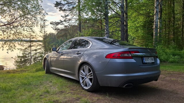 Jaguar XF