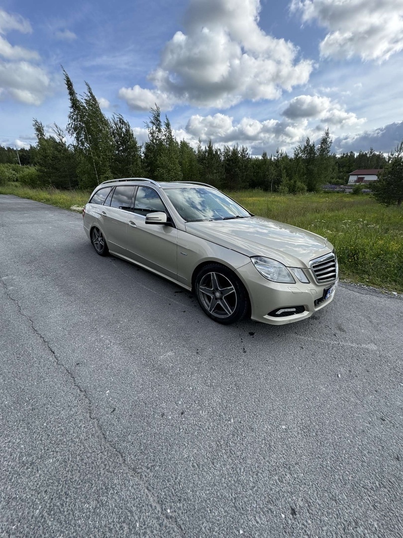 Mercedes-Benz E