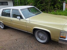 Cadillac Brougham