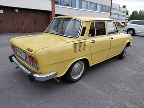 Skoda 100
