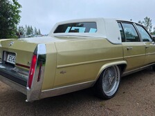 Cadillac Brougham