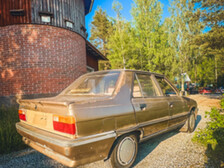 Renault 9
