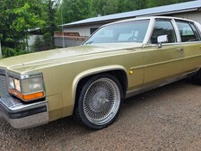 Cadillac Brougham