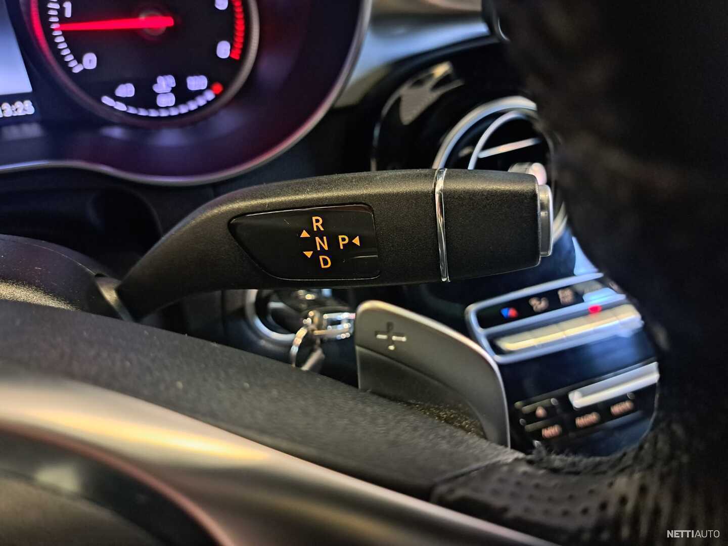 29 / 44