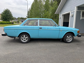 Volvo 142