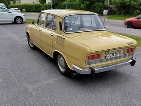 Skoda 100