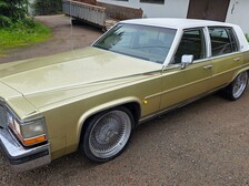 Cadillac Brougham