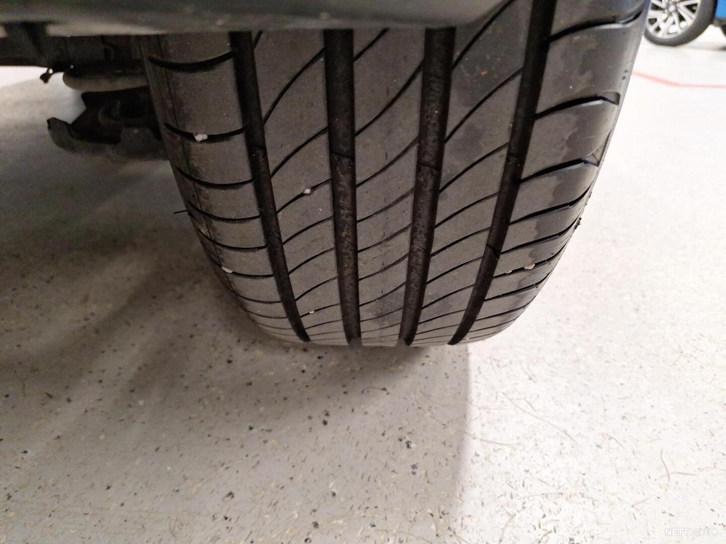 17 / 35