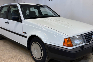 Volvo 440