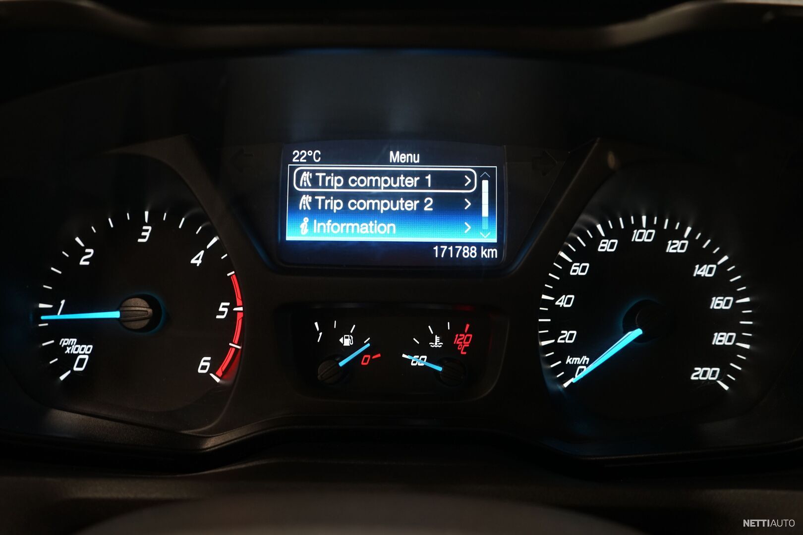 12 / 17