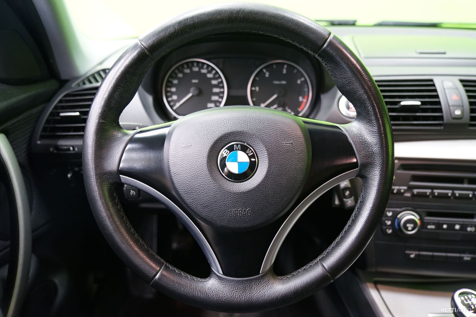 14 / 19