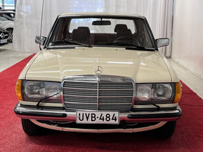 Mercedes-Benz 200