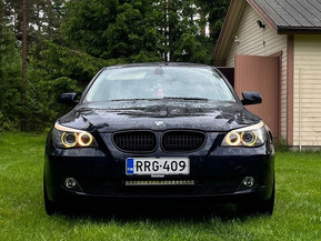 BMW 523