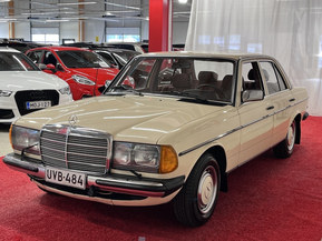 Mercedes-Benz 200