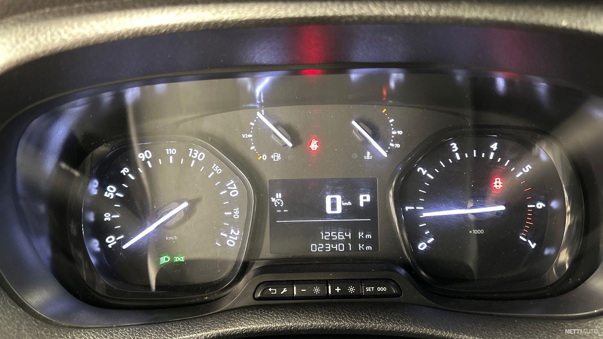 12 / 12