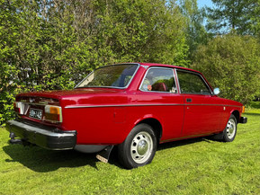 Volvo 142