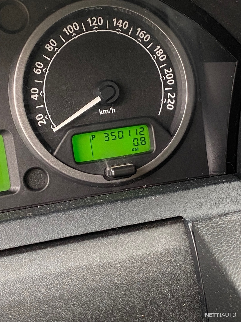 8 / 9