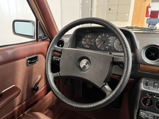 Mercedes-Benz 200