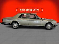 Rolls-Royce Silver Spirit