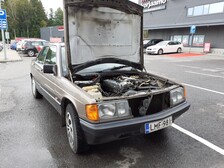 Mercedes-Benz 200