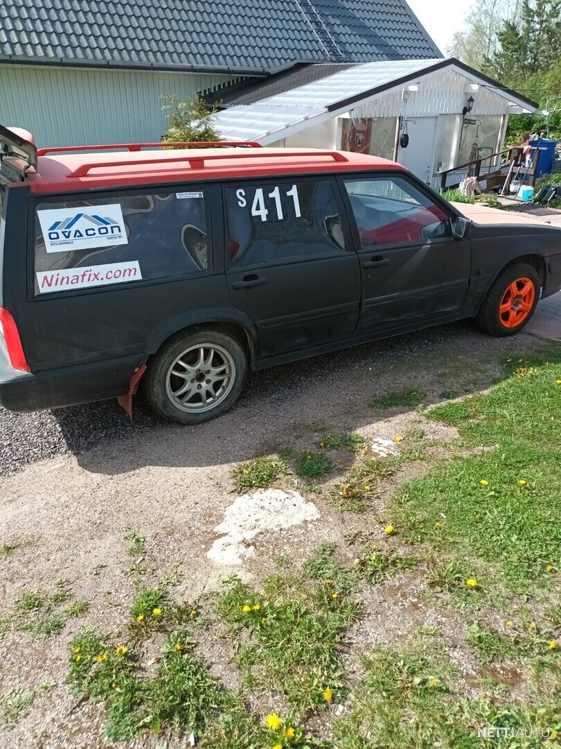 4 / 7