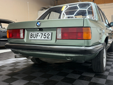 BMW 324