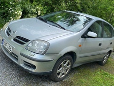 Nissan Almera Tino
