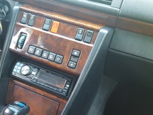 Mercedes-Benz 320