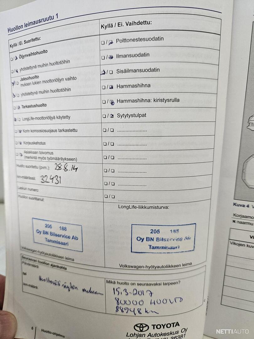 33 / 34