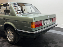 BMW 324