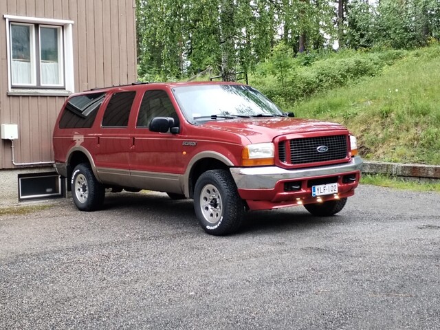Ford Excursion