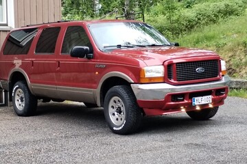 Ford Excursion