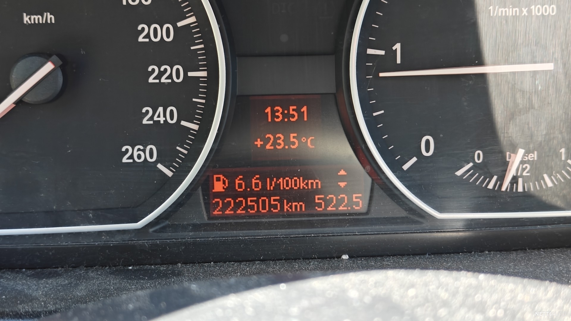 11 / 17