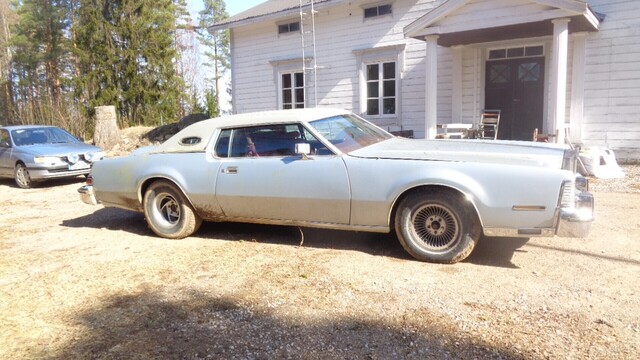 Lincoln Continental