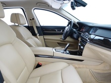 BMW 740