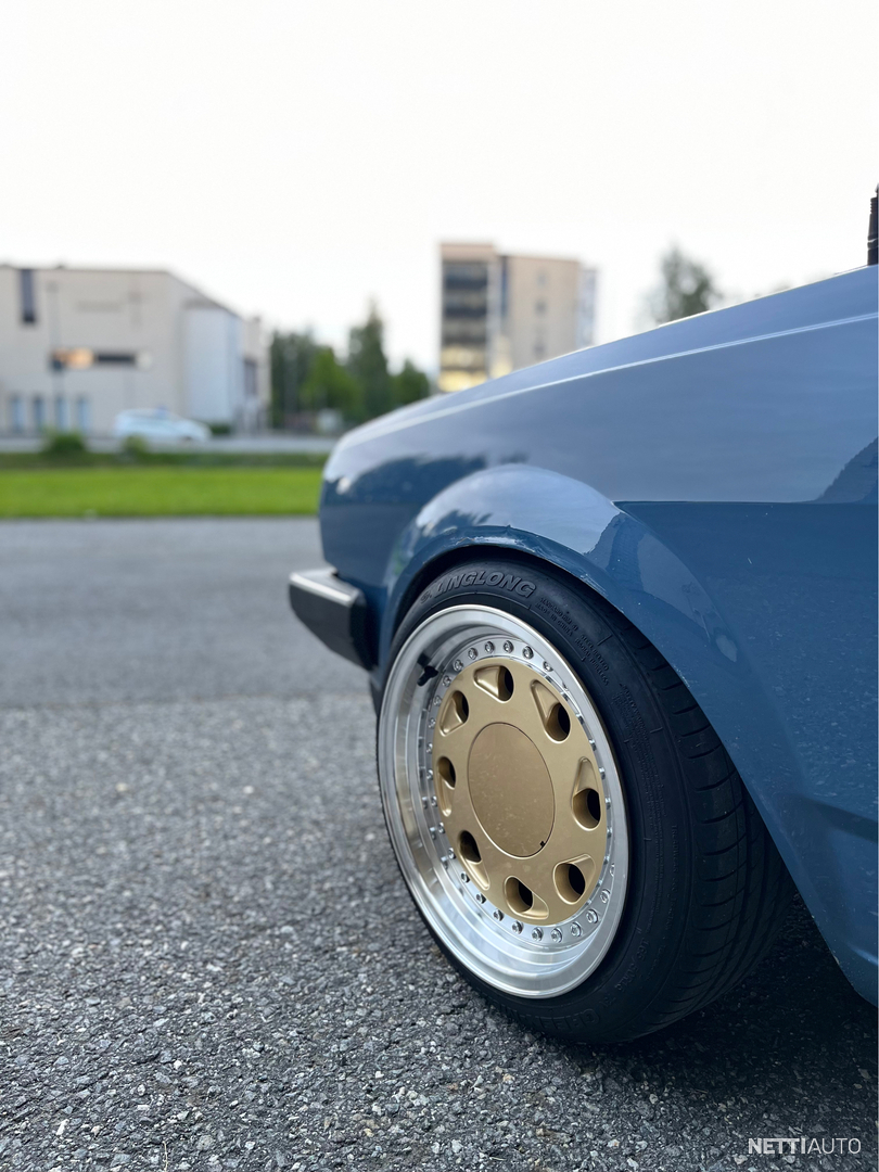 7 / 12