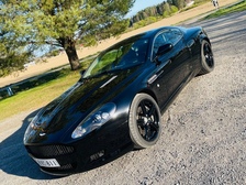 Aston Martin DB9