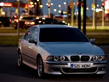 BMW 525