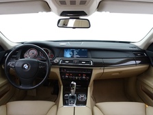 BMW 740
