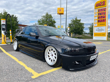 BMW 323