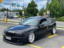 BMW 323
