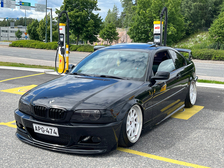 BMW 323