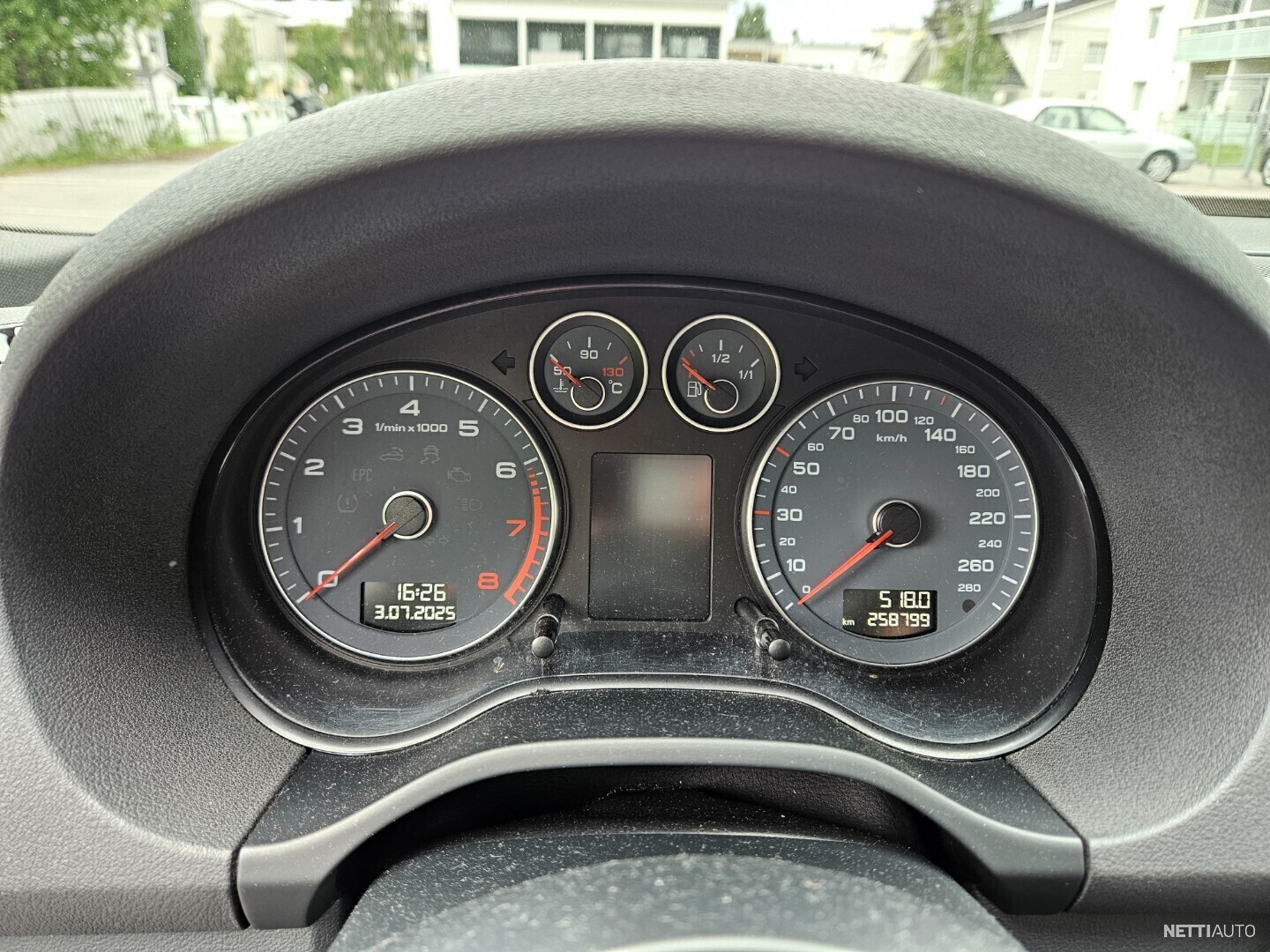8 / 15