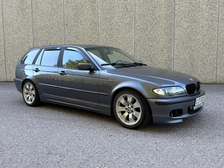BMW 330
