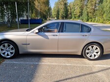 BMW 740