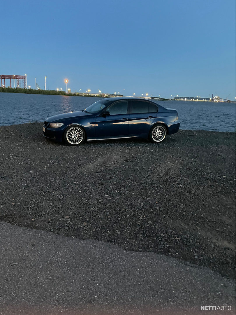 1 / 11