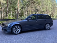 BMW 330