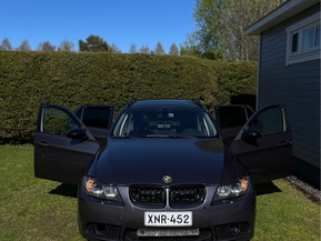 BMW 330
